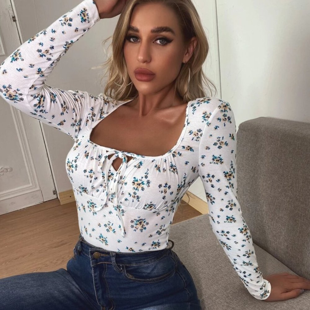 Shein white and blue flowered crop top. Super cute! New with tags. Medium